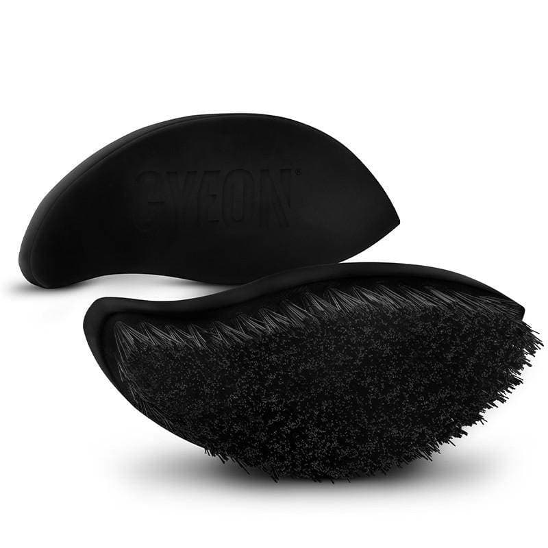 Gyeon - Q²M TIREBRUSH - CEPILLO PARA NEUMÁTICOS
