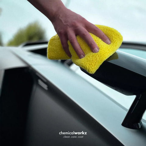 ChemicalWorkz - Edgeless Soft Touch Premium Towel yellow - Poliertuch gelb 40x40cm 500GSM_5